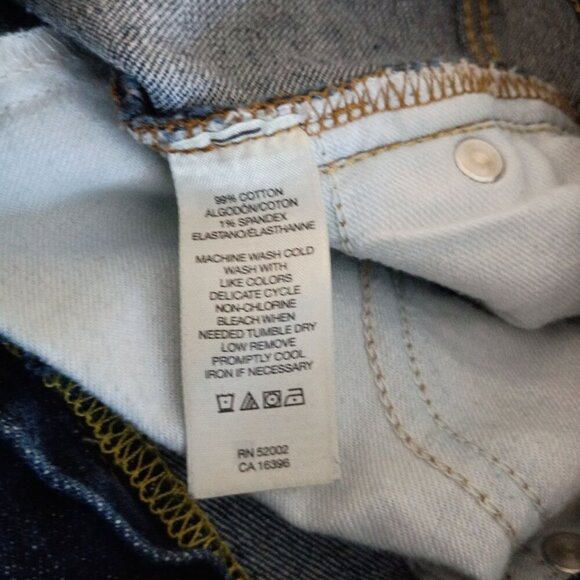 DKNY Women's Mid Rise Capri Jeans Size 10 Stretch Blue Denim Excellent - Picture 7 of 8